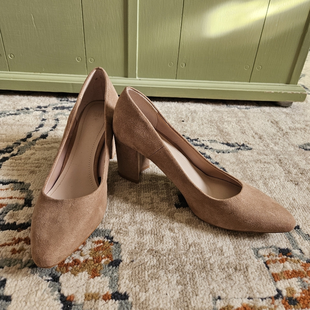 H&M Elegant Beige Women's Heels Size 7